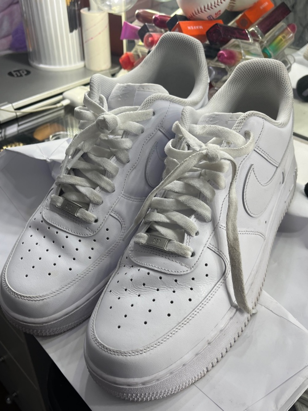 Air Force Nike All-White Low-Top Leather Sneakers